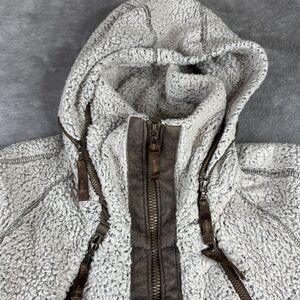 Kuhl Flight Jacket Womens XS Ivory Sherpa Fleece Hooded Full‎ Zip Thumbholes